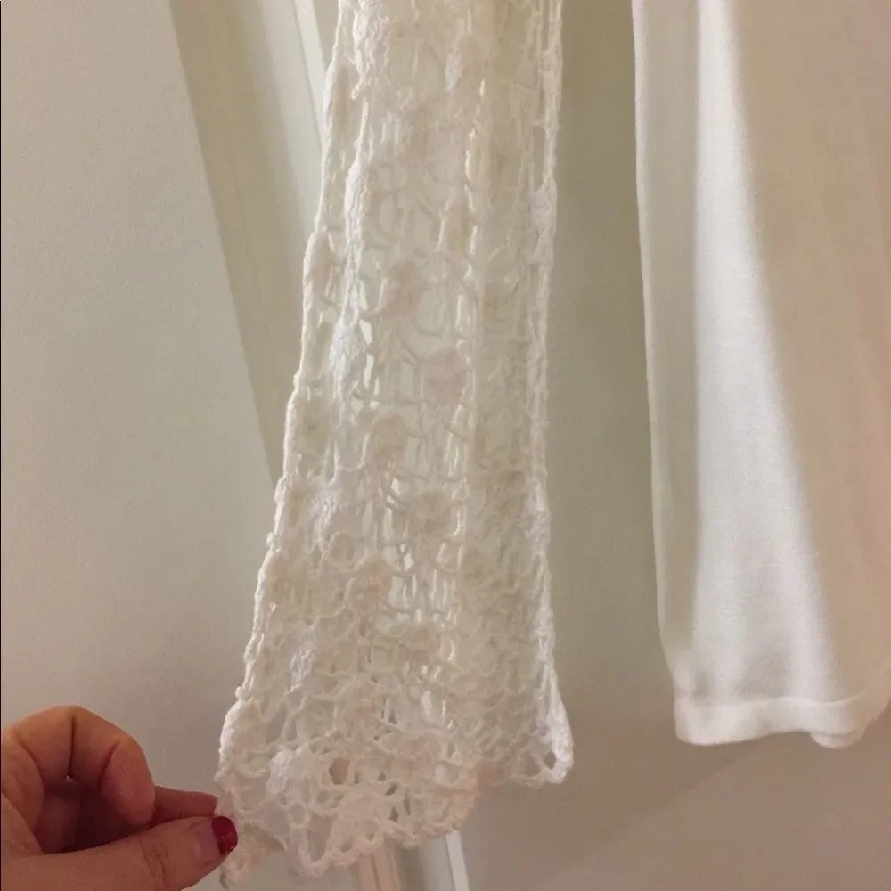 Cache lace top
